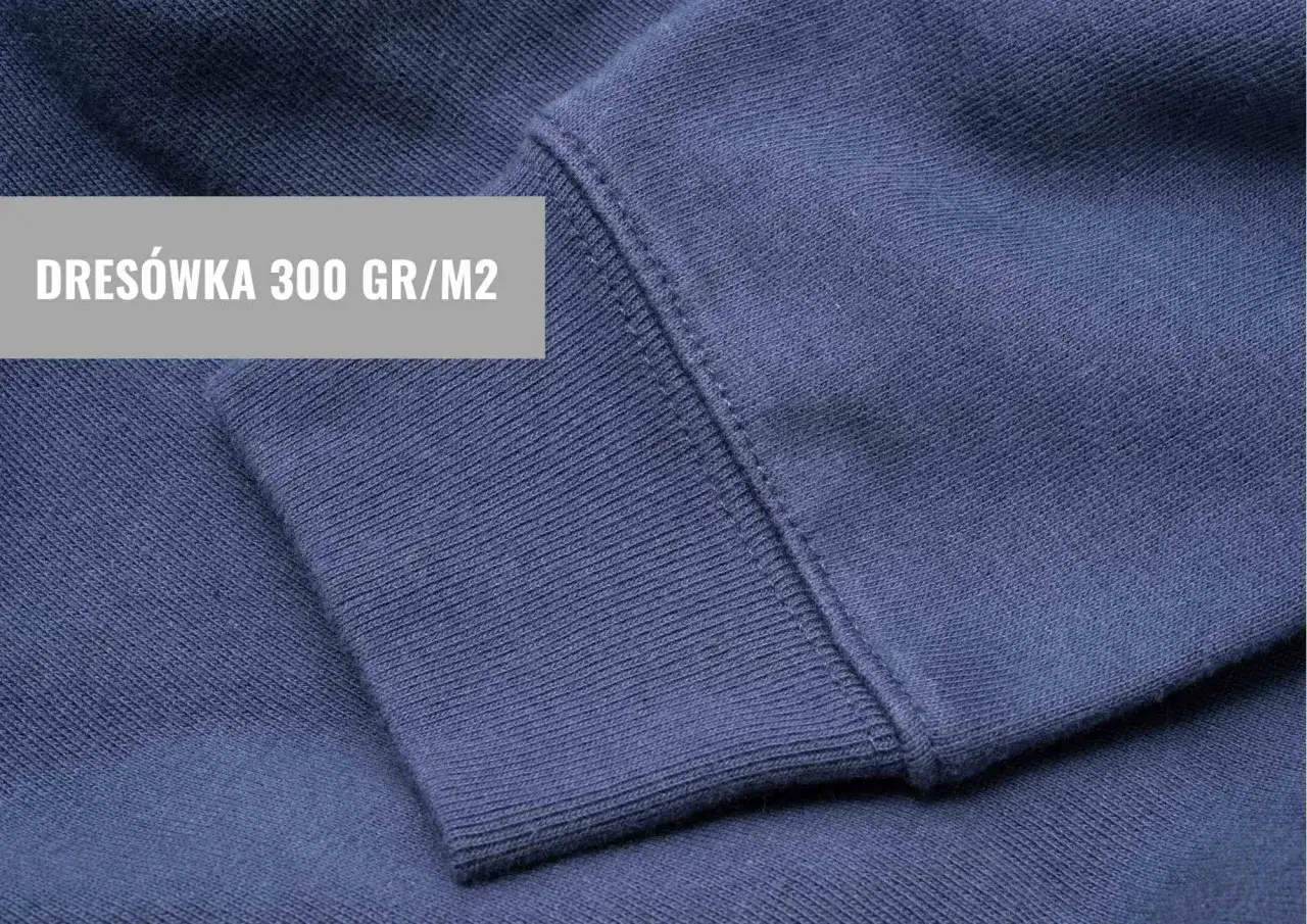 Granatowa dresówka 300 gr/m2. Czy bawełna jest ciepła? Tak, ta gruba bawełna zapewni komfort termiczny.